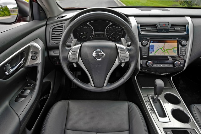 Nissan Altima foto 35