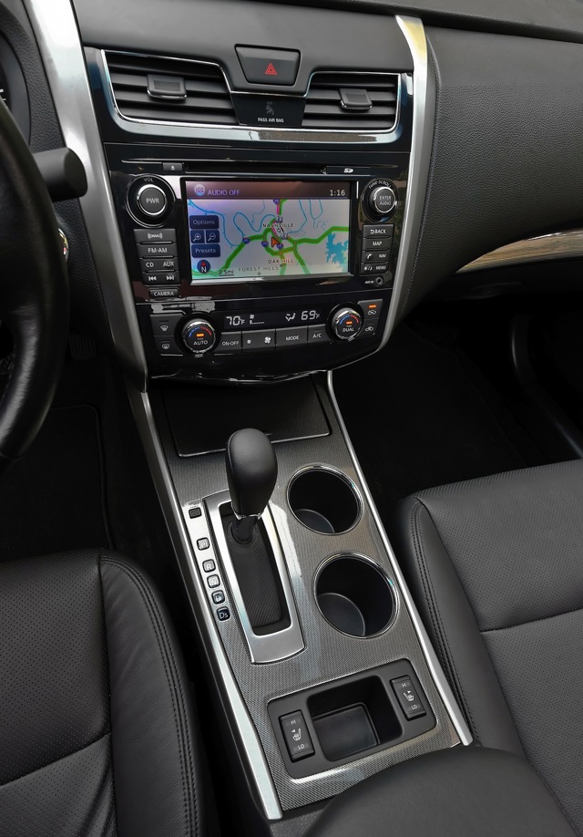 Nissan Altima foto 37