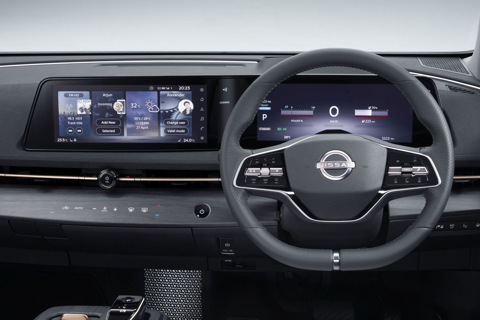 Nissan Ariya photo 55