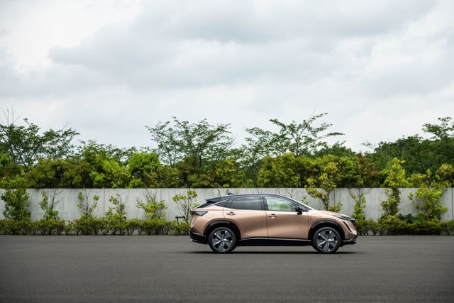 Nissan Ariya foto 17