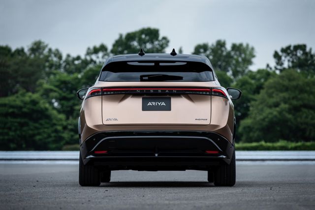 Nissan Ariya foto 18