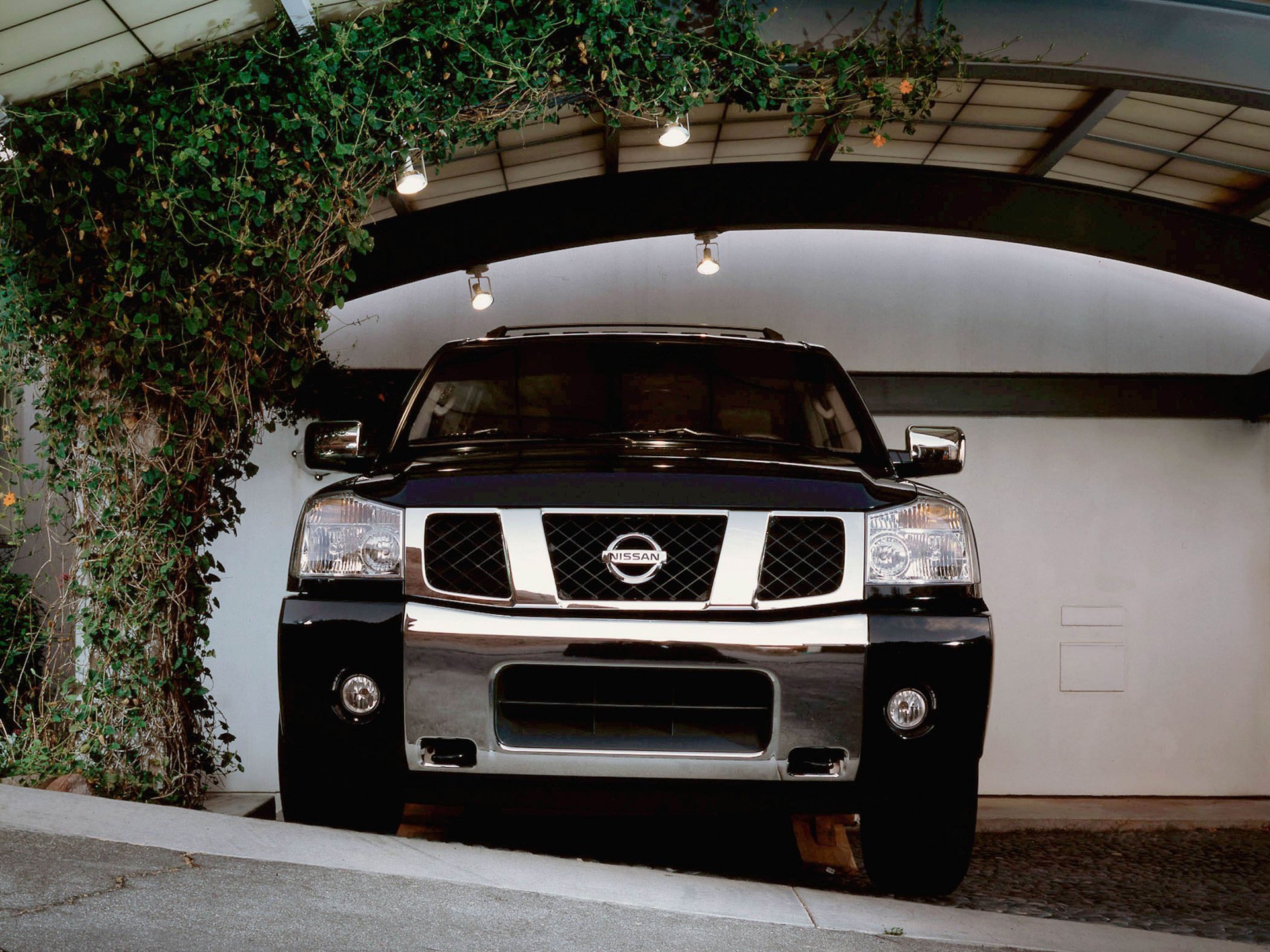 Nissan Armada photo 11