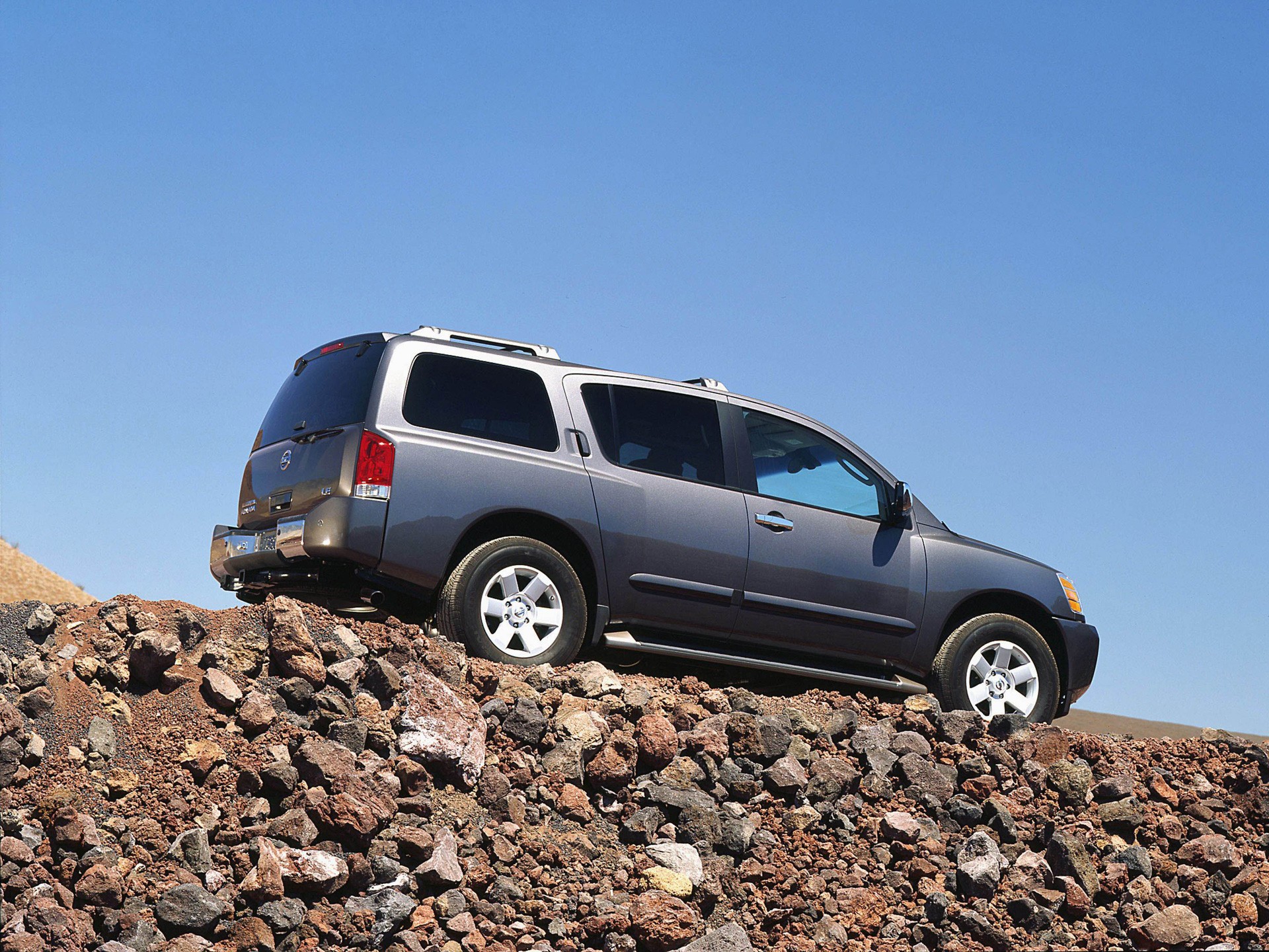 Nissan Armada photo 13