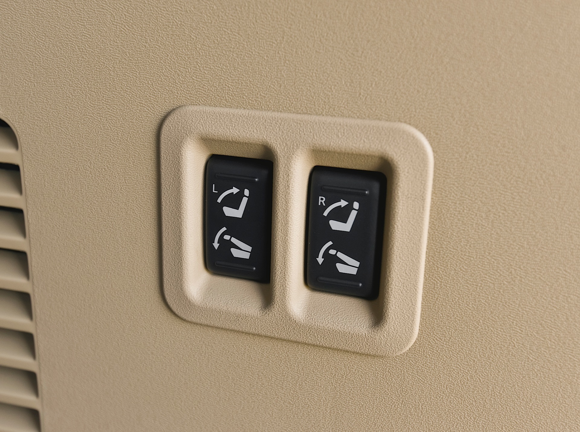 Nissan Armada photo 42