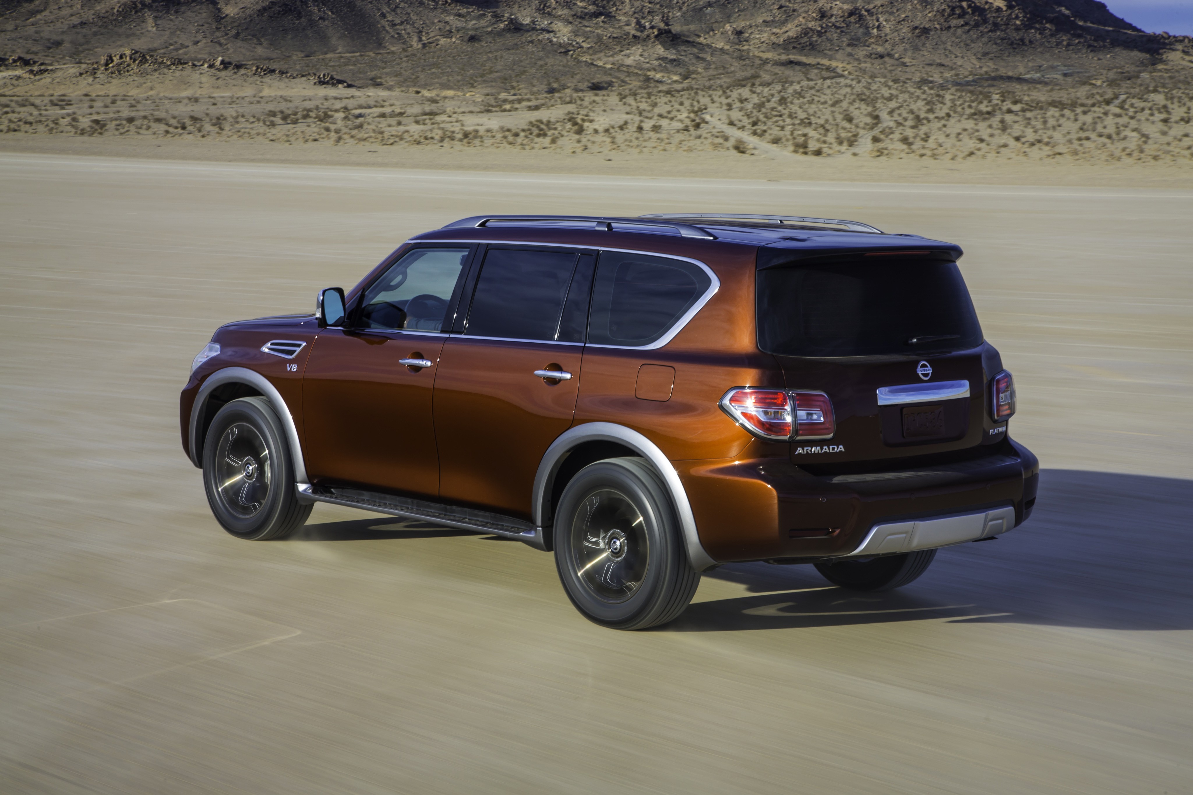 Nissan Armada photo 7