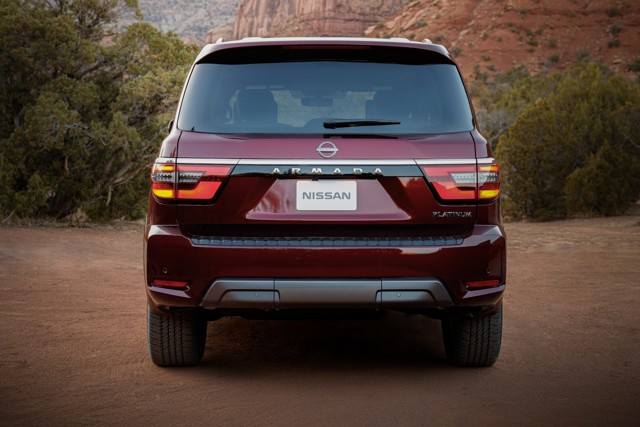 Nissan Armada photo 11