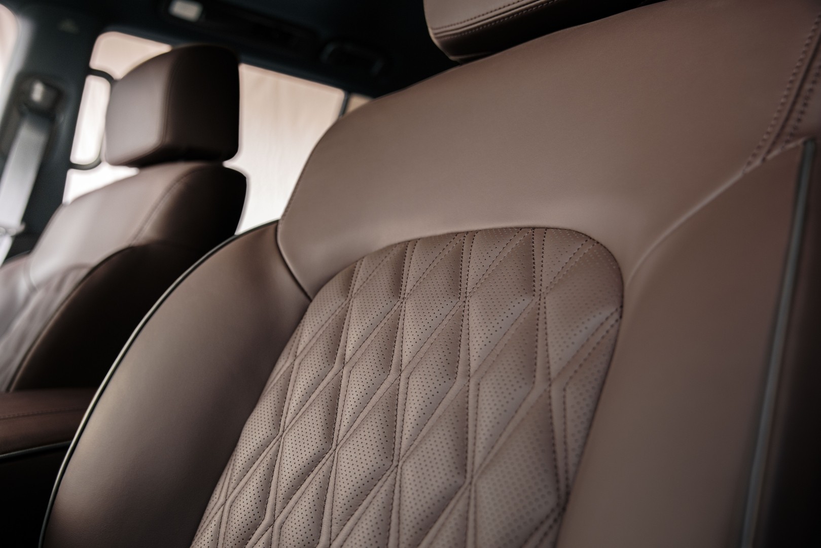 Nissan Armada photo 34