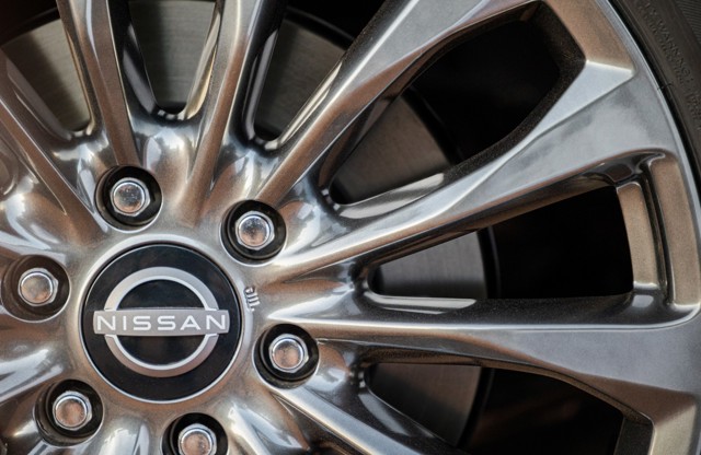 Nissan Armada photo 5