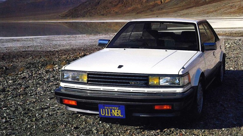 Nissan Bluebird Sedan photo 8