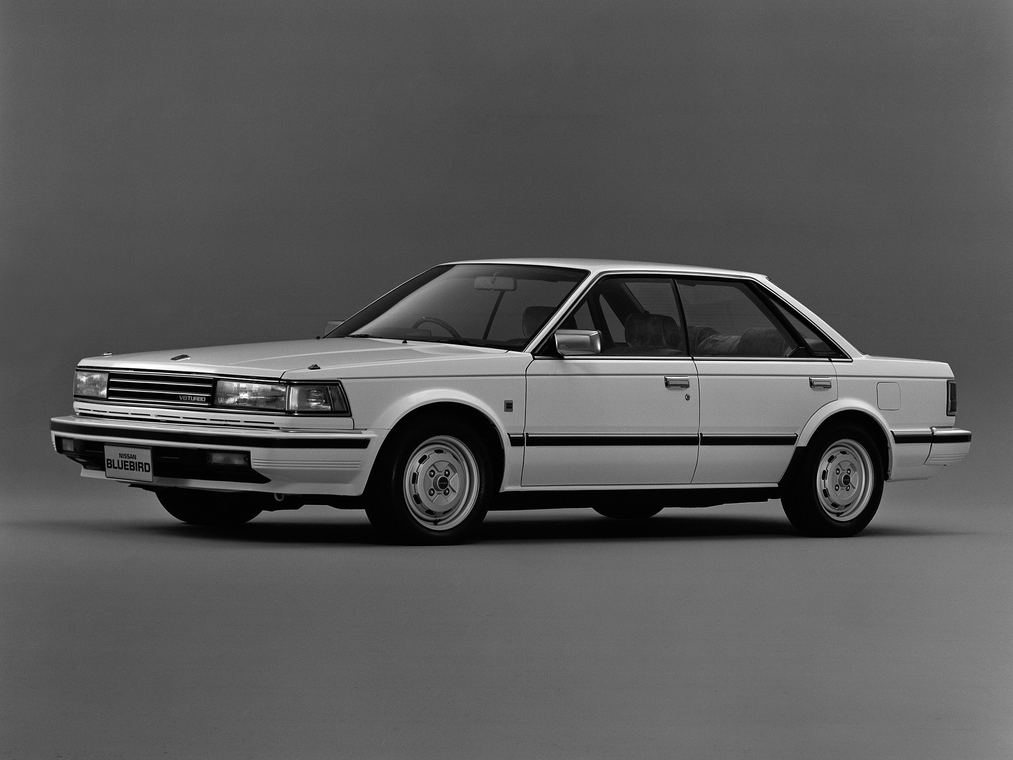 Nissan Bluebird Sedan photo 9