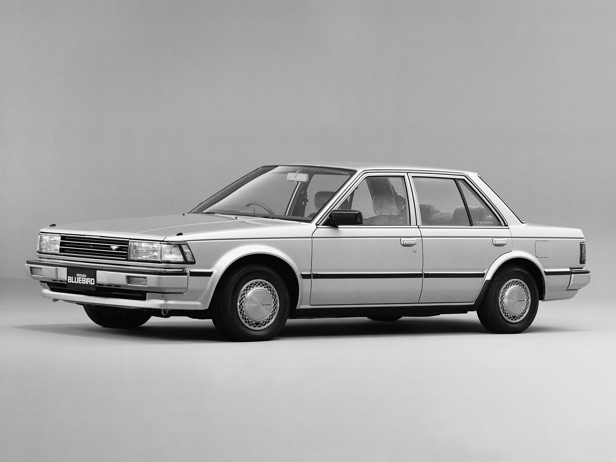 Nissan Bluebird Sedan photo 13