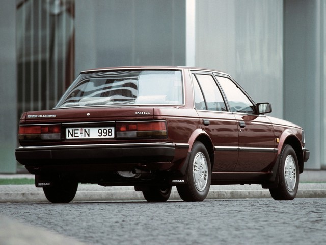Nissan Bluebird Sedan photo 17