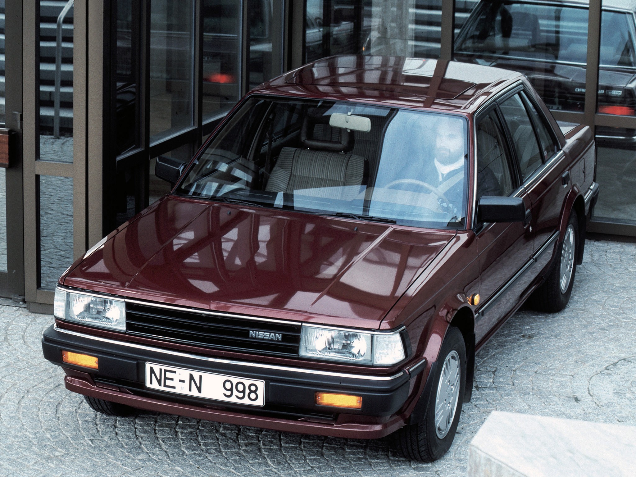 Nissan Bluebird Sedan photo 20