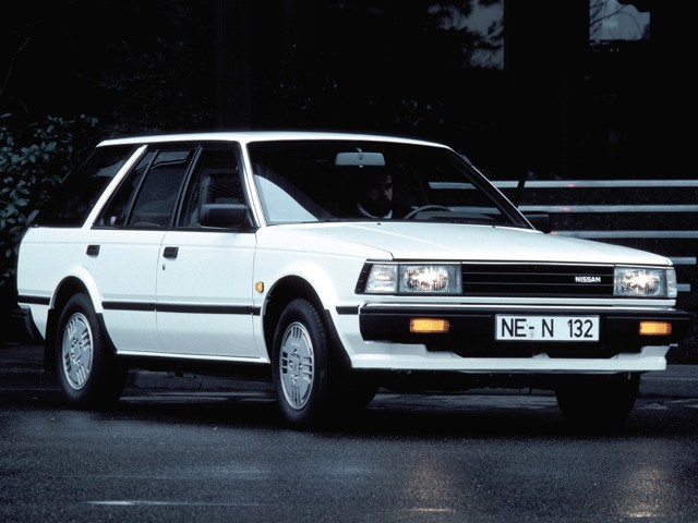 Nissan Bluebird Traveller photo 3