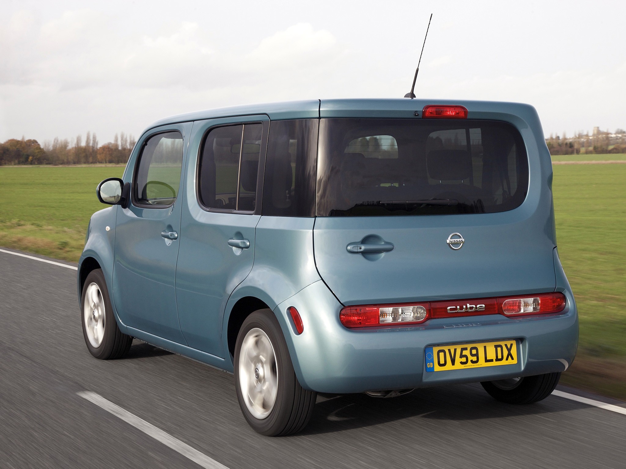 Nissan Cube photo 27