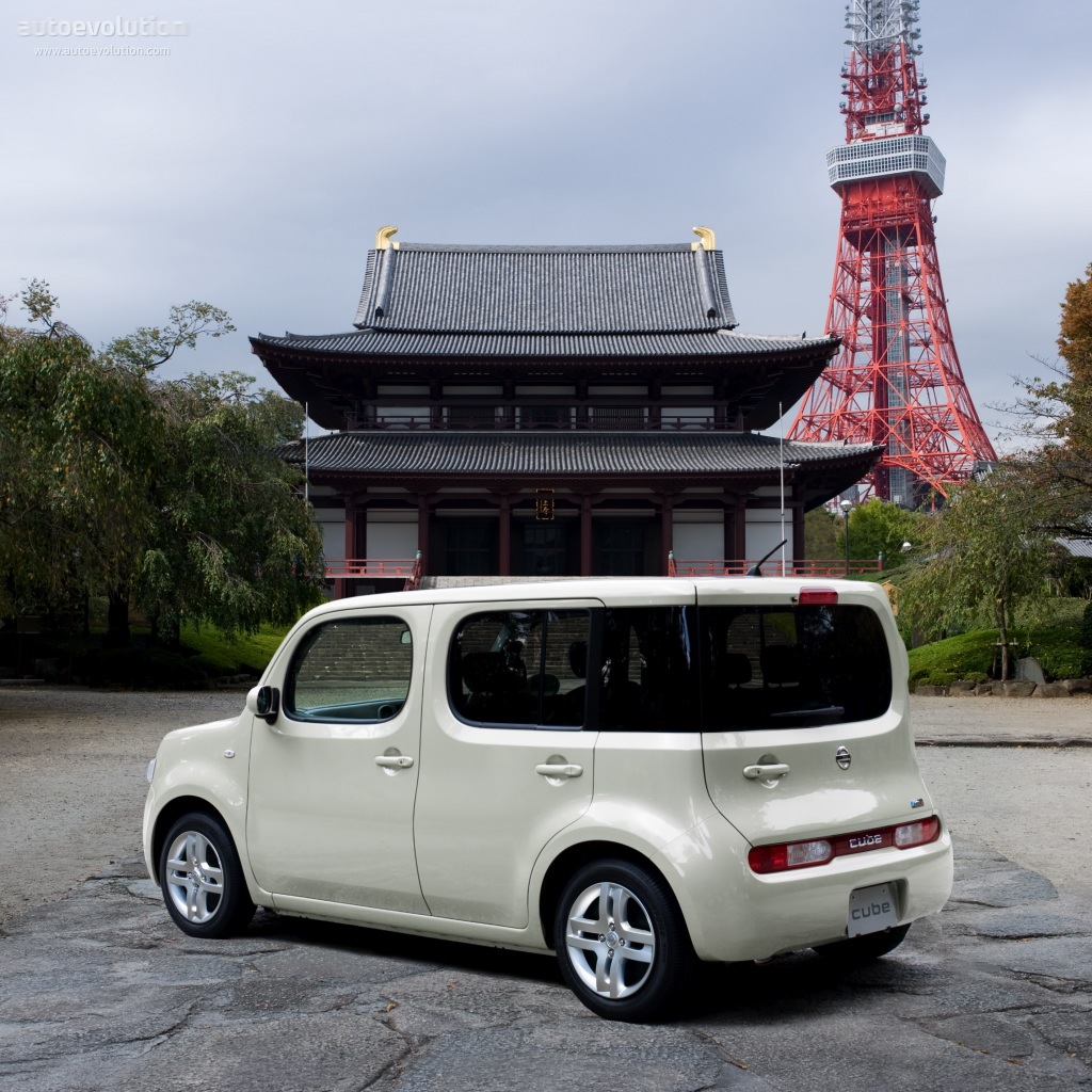 Nissan Cube photo 17
