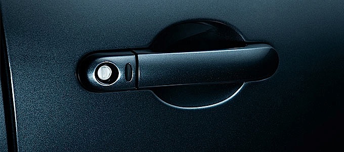 Nissan Grand Livina photo 3