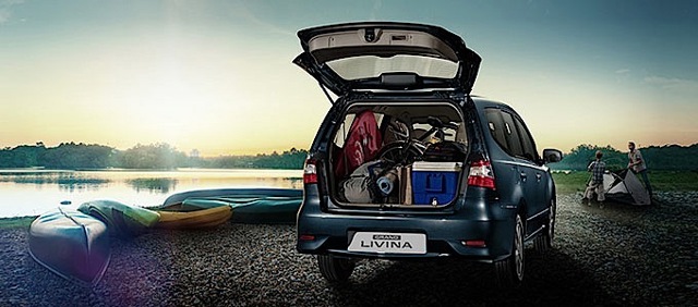 Nissan Grand Livina photo 8