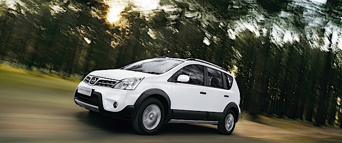 Nissan Grand Livina photo 10