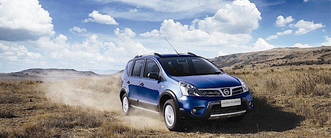 Nissan Grand Livina photo 12