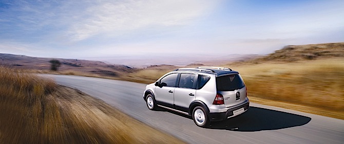 Nissan Grand Livina photo 13