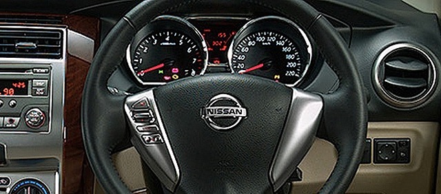 Nissan Grand Livina photo 21