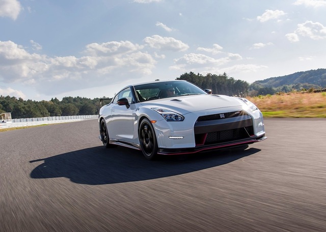 Nissan Gt-R Nismo photo 1