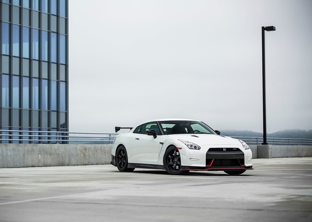 Nissan Gt-R Nismo photo 6