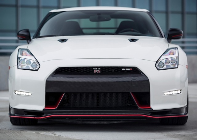 Nissan Gt-R Nismo photo 12