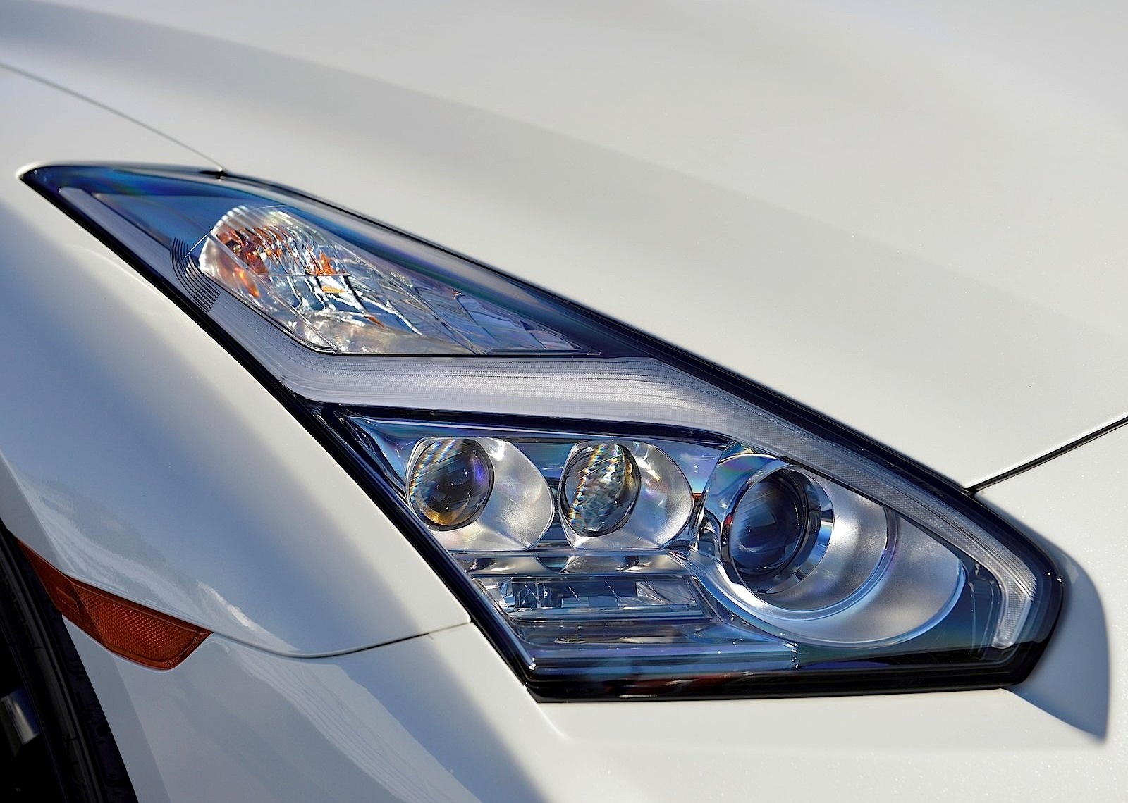 Nissan Gt-R Nismo photo 17