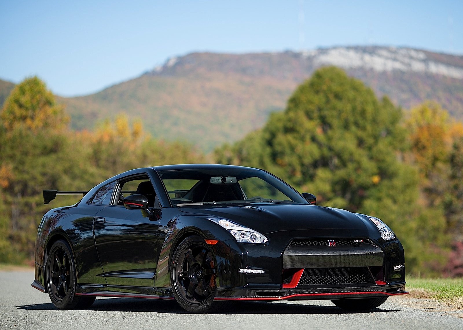 Nissan Gt-R Nismo photo 30