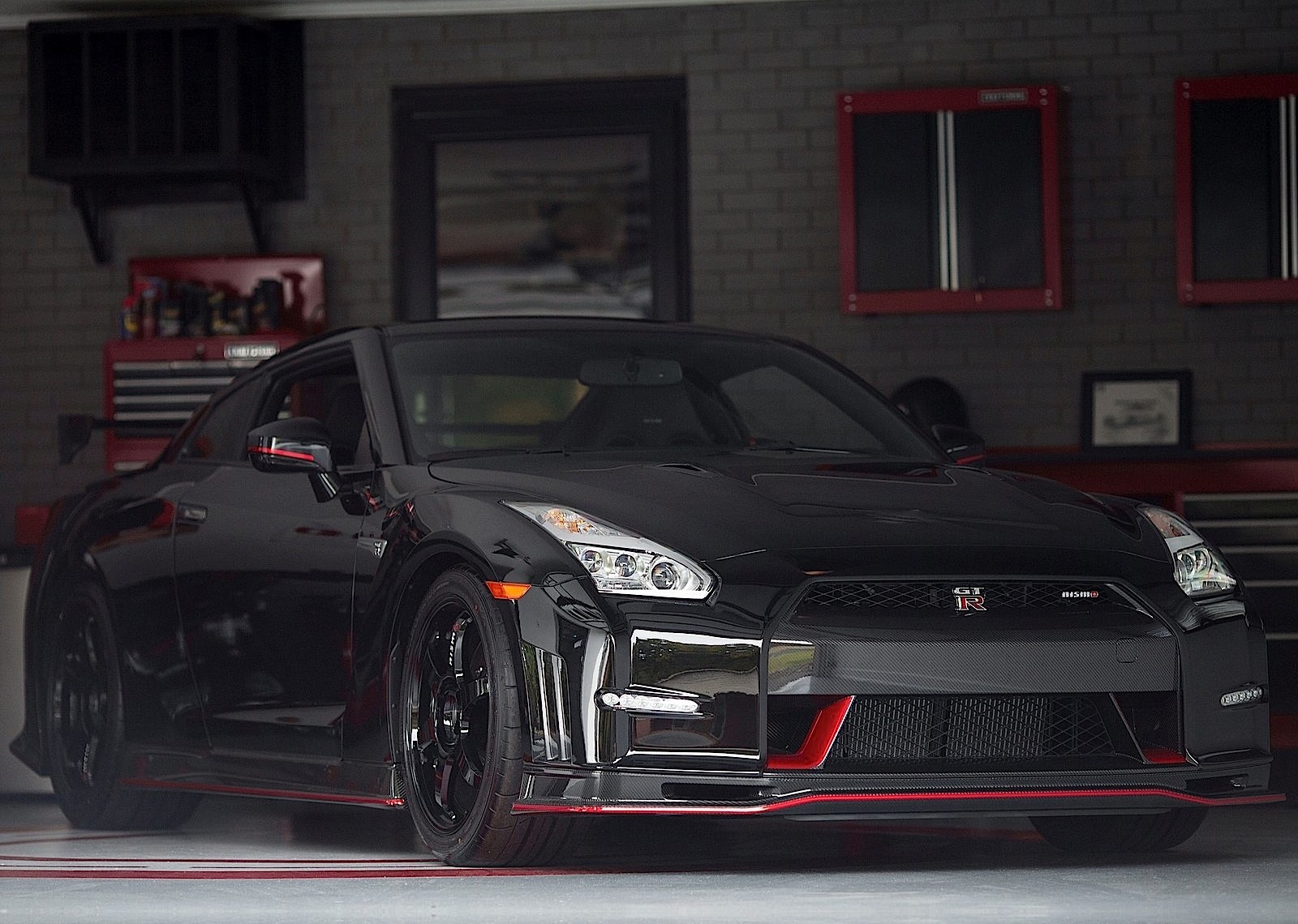 Nissan Gt-R Nismo photo 31