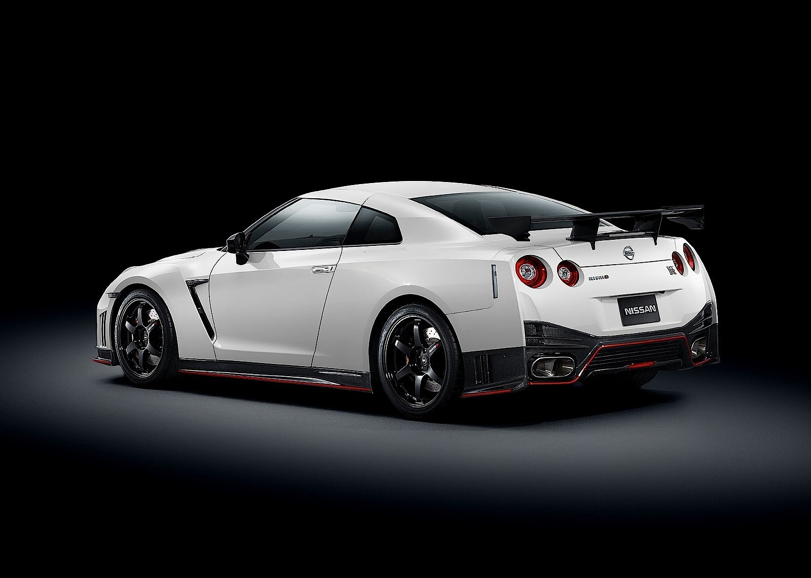 Nissan Gt-R Nismo photo 44