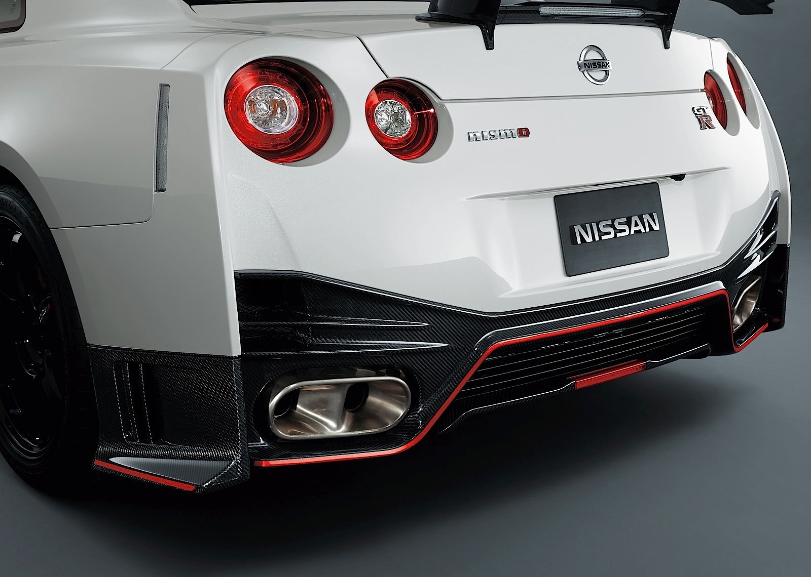 Nissan Gt-R Nismo photo 51