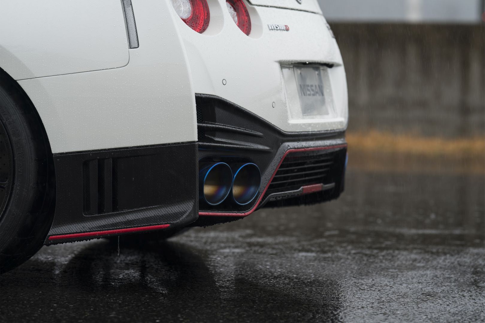 Nissan Gt-R Nismo photo 7