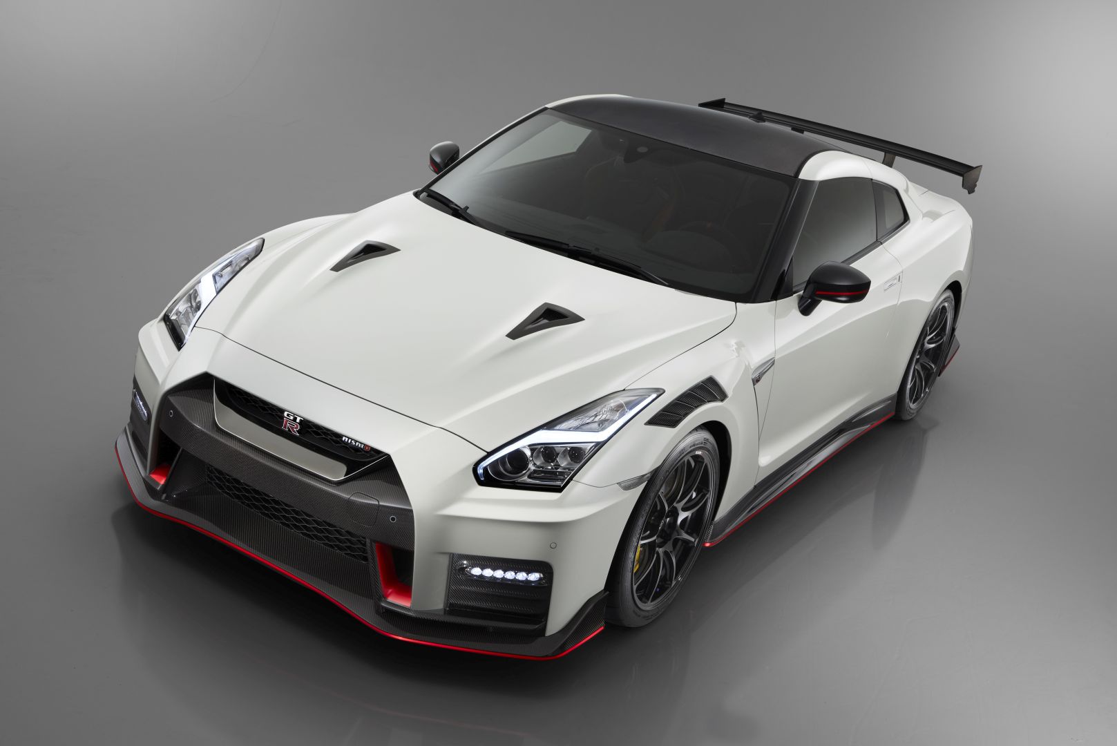 Nissan Gt-R Nismo photo 18