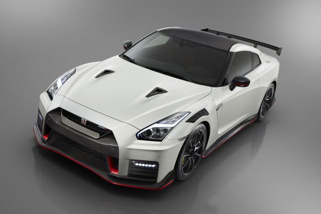 Nissan Gt-R Nismo photo 18