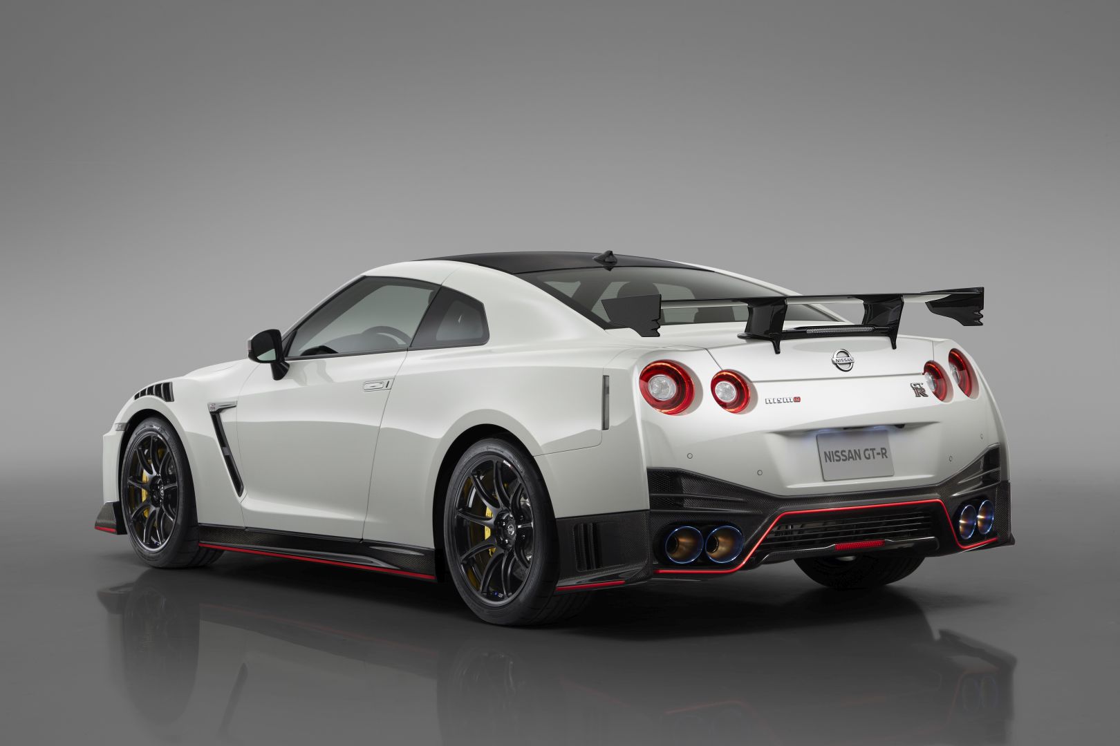 Nissan Gt-R Nismo photo 20