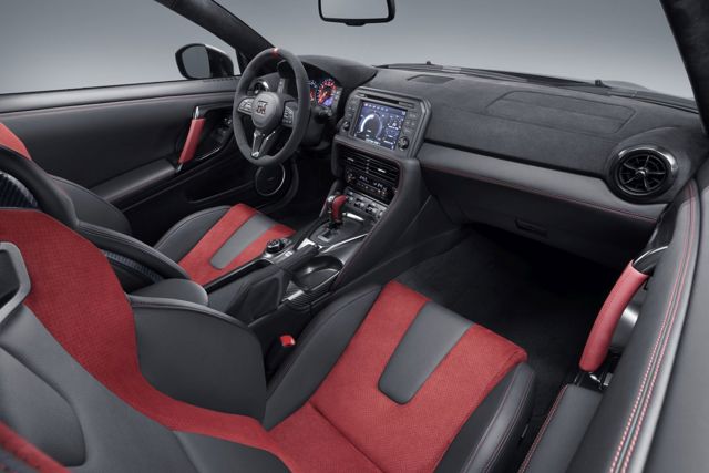 Nissan Gt-R Nismo photo 26