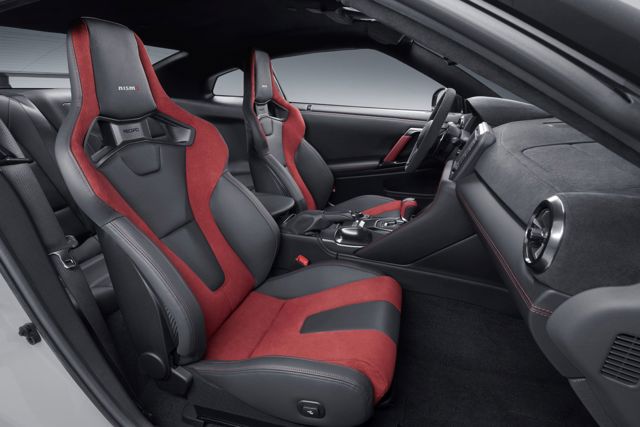 Nissan Gt-R Nismo photo 27