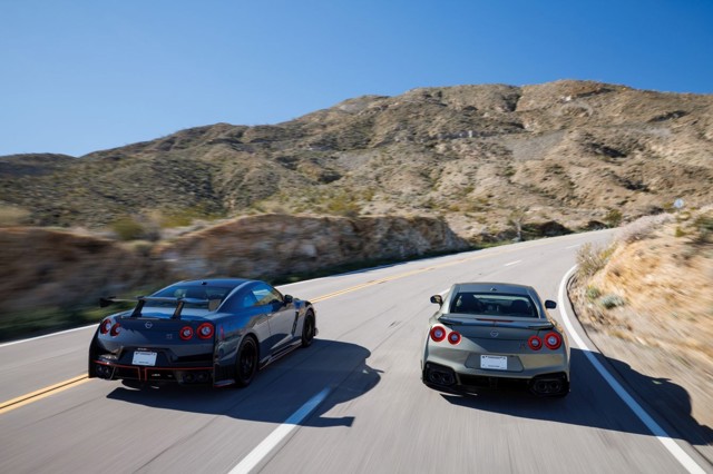 Nissan Gt-R Nismo photo 16