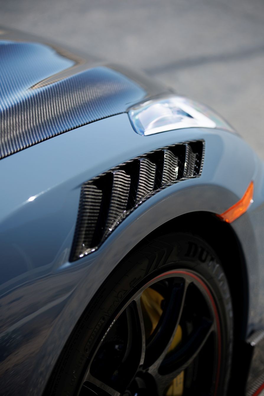 Nissan Gt-R Nismo photo 29