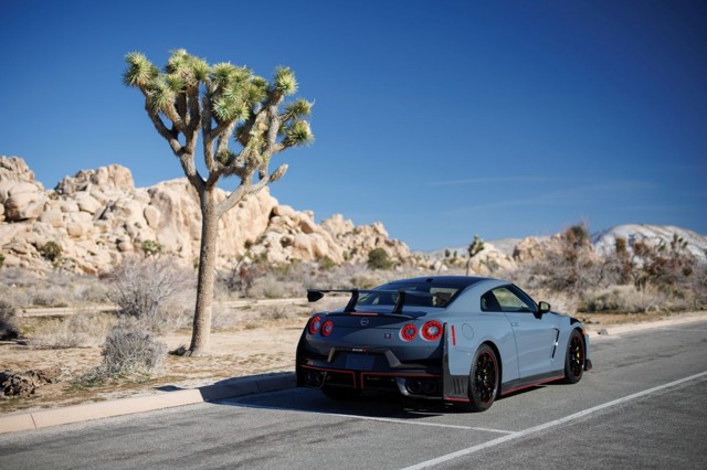 Nissan Gt-R Nismo photo 36