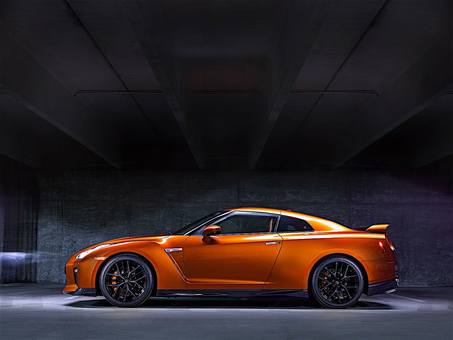 Nissan Gt-R photo 5
