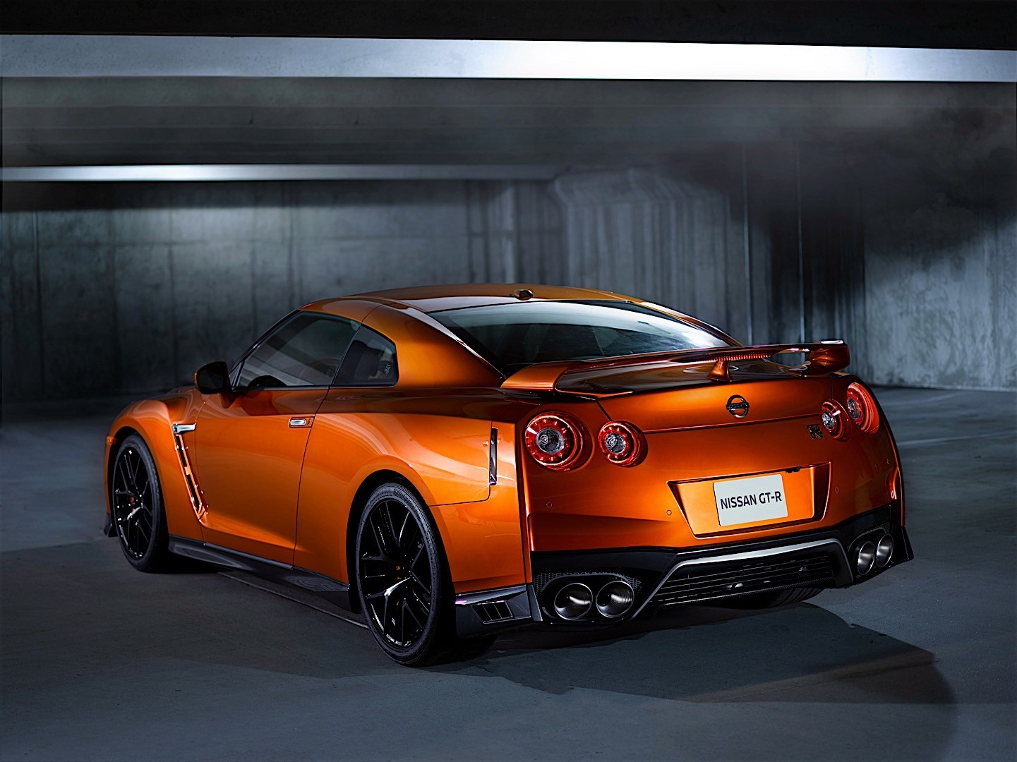 Nissan Gt-R photo 22