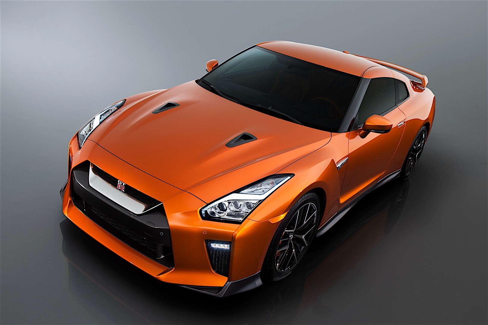 NISSAN GT-R