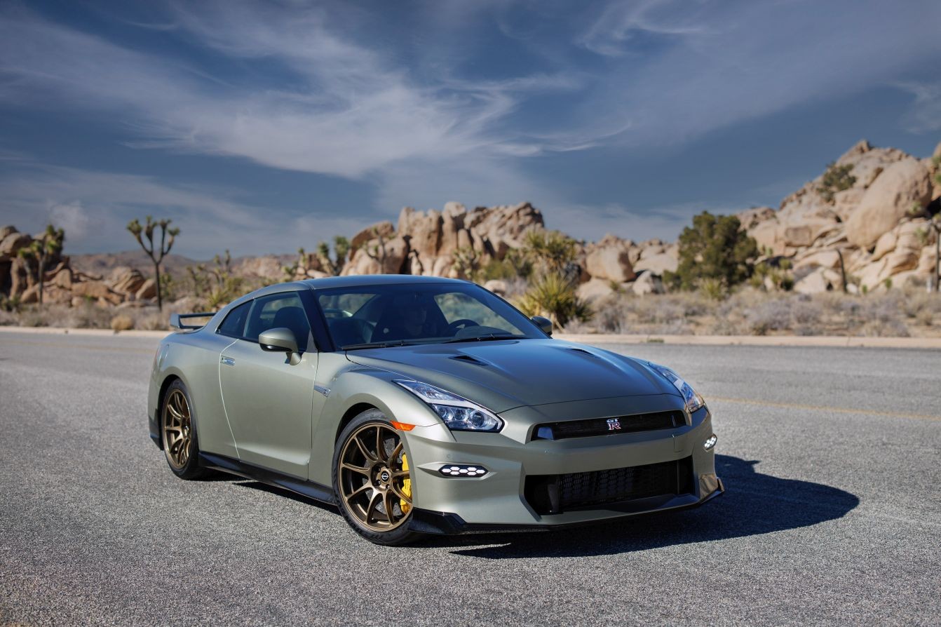 Nissan Gt-R photo 20