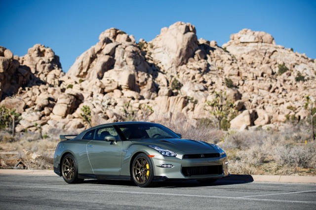 Nissan Gt-R photo 23