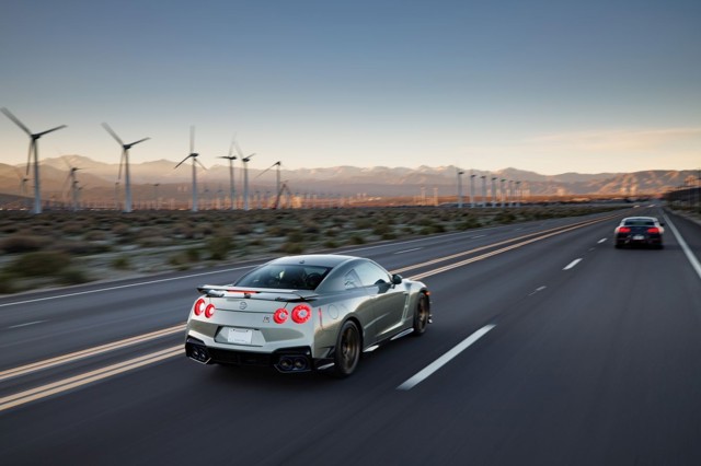 Nissan Gt-R photo 24
