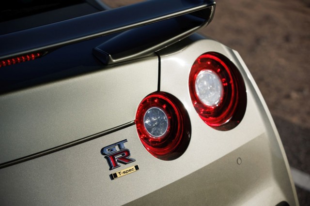 Nissan Gt-R photo 33